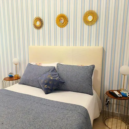 Mar Rosa, Estacionamento Gratuito *