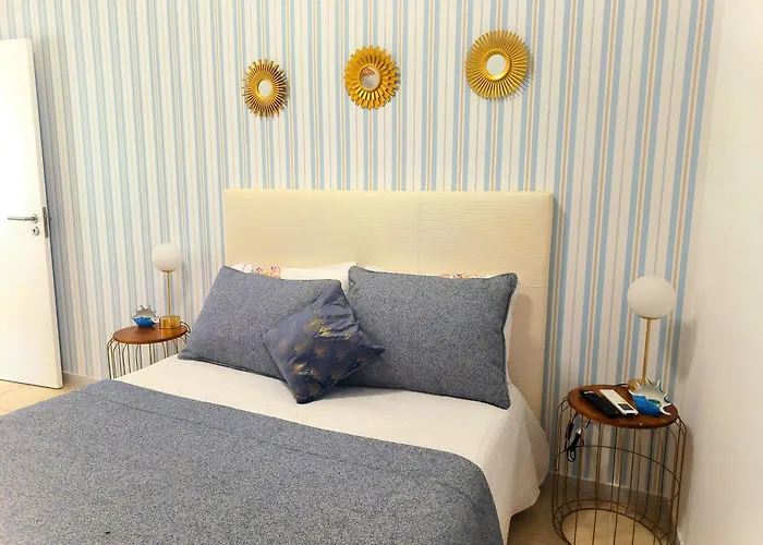 Mar Rosa, Estacionamento Gratuito *