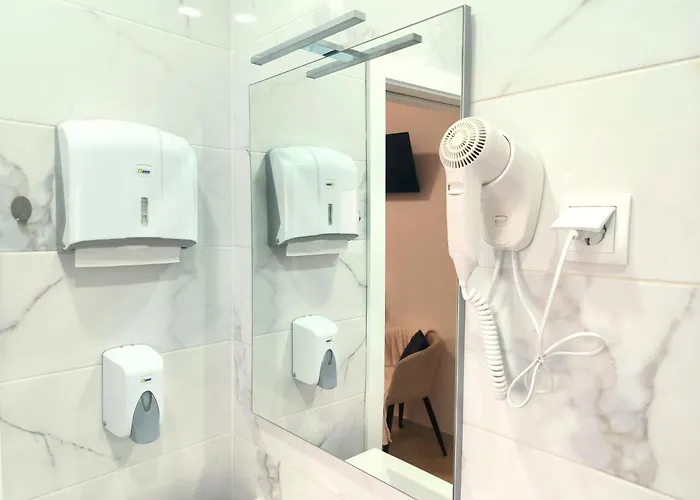 Mar Rosa, Estacionamento Gratuito