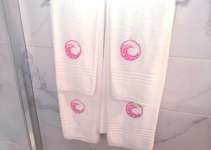 Mar Rosa, Estacionamento Gratuito Apartment *